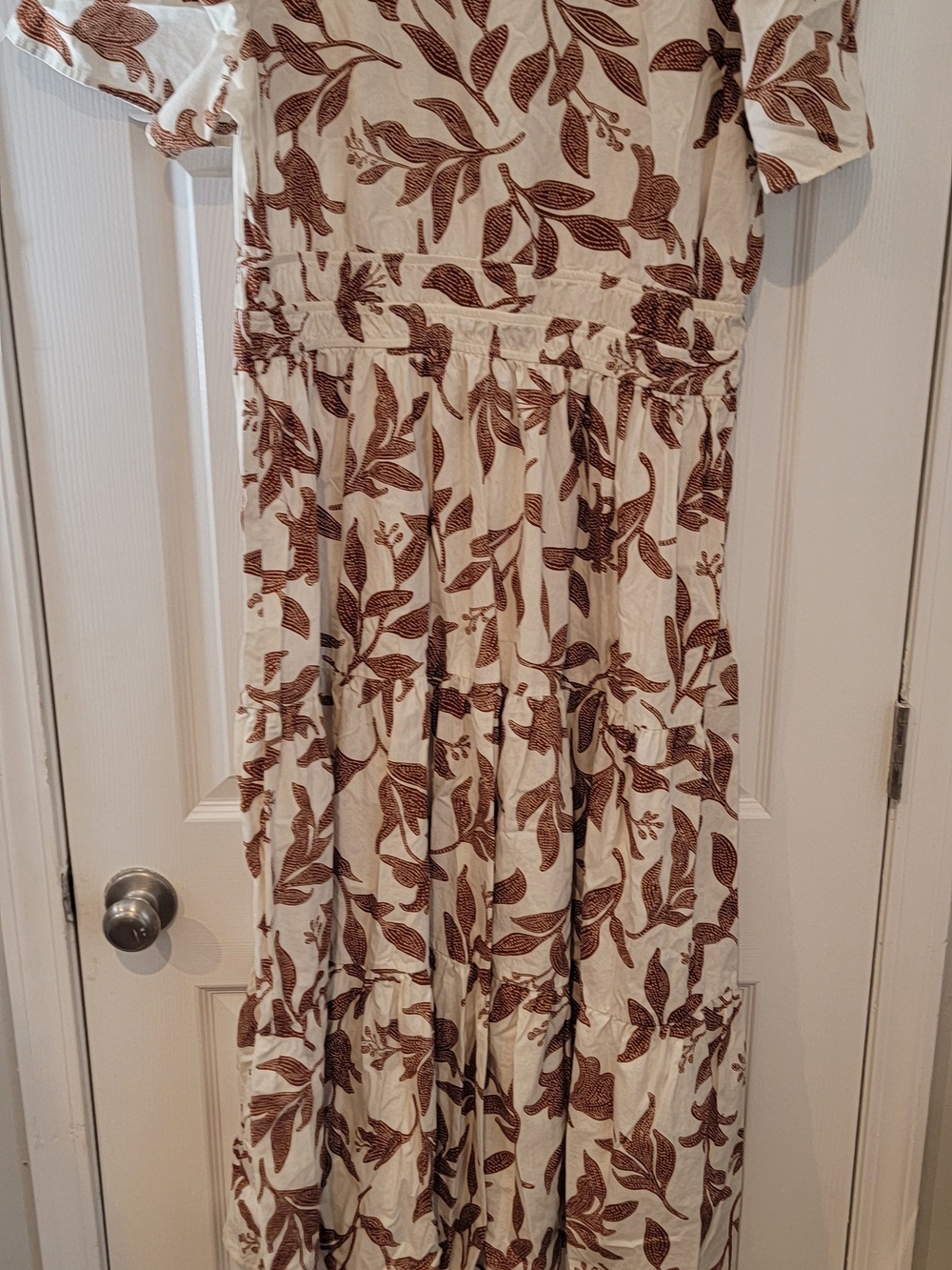 Cream Tiered Maxi Dress with Brown Leaf Print - Picture 4 of 5